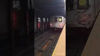 R46 R68 R68A R160A R160B R W trains action at Cortlandt Street part 1
