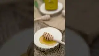 Discover the wonders of Vedic Farms Forest Honey 🍯🌿 #honey #healthyfood #honeybee #honeyhunting