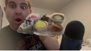 Cookie Cupcakes or Cupcake Cookies???