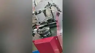M&aacute;quina dobladora de alambre con resorte para trabajos art&iacute;sticos en metal.