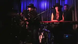 Stephanie Live 720p 30fps H264 192kbit AAC