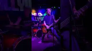 THE VAPIDS - GOD BLESS THE INTERNET - LIVE