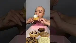 6/24 CRUMBL COOKIE REVIEW🍪 #shorts #mukbang #cookies