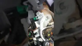 Desmontagem do painel Peugeot 207 vídeo 3
