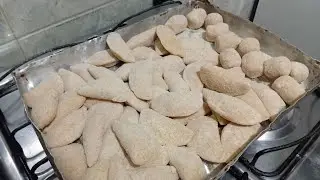 Risole de milho e enrroladinho de salsicha - mais um dia fazendo salgados pra minha filha 😋