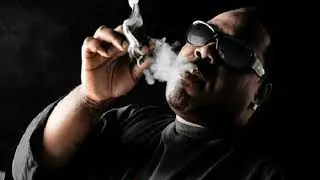 8Ball (feat. Elliot Ives) - The Man Under The Bridge (Prod. Drumma Boy) (2012)