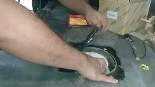 How To Replace Fuel Filter And Fuel Pump Of Toyota HIACE 2013-2020🇧🇩🚘