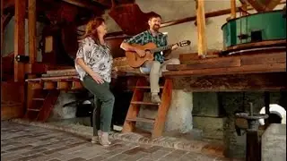 Cuinon - Une Cjante dai Nons