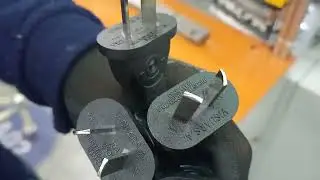 Argentina client use JieYang Injection molding machine for making 2 pins plug JY 450ST