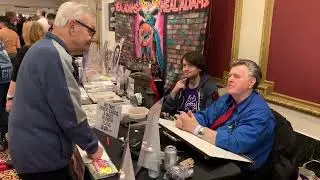 Neal Adams meets Sy Barry at Comic-Con