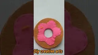 diy donut 🍩 keychain idea with felt sheet
