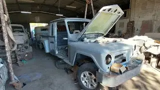 Olha o que eu encontrei nessa oficina de restauração em Alto Paraná Ford F75 com cabine estendida