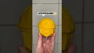 LETS BATHE IN HONEY 🤤🍯 Lush Sweet As Honey Bath Bomb