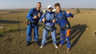 Clint & Steffi Brink fall head over heels