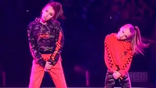 Taylor and Reese Hatala live performance at Vidcon 2018 #hatalasisters