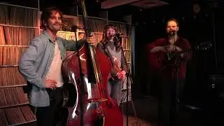 Группа The Wildwoods - фолк-сессия в прямом эфире на радиостанции WTJU.