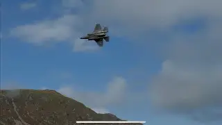 F35 lightening on a fini flight through the Mach Loop