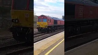 66175 (rail riders express) + 66070 AT PETERBOROUGH STATION 21.3.24