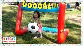 Inflatable Mega Soccer Goal Giant Ball Outdoor Activities​ for kids