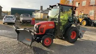 K&ouml;p Redskapsb&auml;rare Kubota STW 40 med redskap p&aring; Klaravik