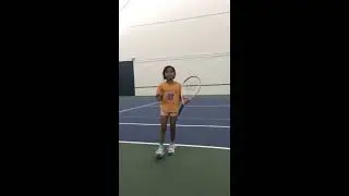 Beginner kids' tennis training & demo (Funny :))