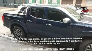 Nissan NP300 tapa r&iacute;gida, enganche y barra antivuelco cromada