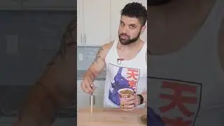 The weirdest instant ramen hack yet