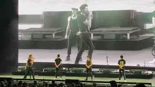 WDW Performing Hard- Cincy show