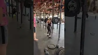 Today&rsquo;s therapy sesh 🏋🏼&zwj;♀️ Happy Friday!! Don&rsquo;t forget to move your body today