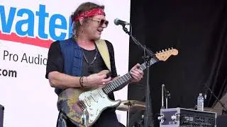 Philip Sayce - Out Of My Mind - 5/4/19 Dallas International Guitar Festival