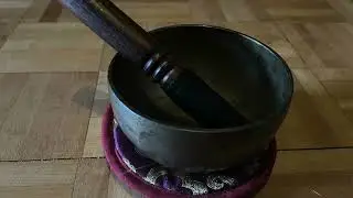 Third Eye chakra meditation - Singing bowl, piano - note A - clarity - intuition -15min