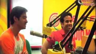 Hum Tum Shabana stars in Radio Mirchi Studios