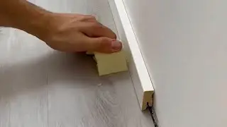 Sockelleiste spannen