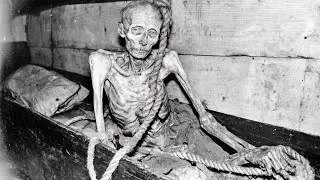 ⚠️Unnerving Old Photos That Expose History&rsquo;s Dark Side!