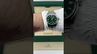 Vibrant green Oyster Perpetual 41mm, 124300 with rare lucky 888 serial number! 🍀 #rolex #op41 #888