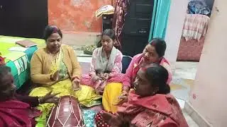 चवन्नी चले ना भैया अठन्नी चले ना मैया रुपैया दे दो मैया// 