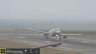 Livestream at Wellington airport with Kev