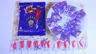 Permen kaki Hot Hot Pop warna merah rasa Strawberry