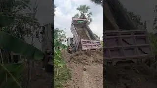#constructionvehicle #trucking #trucklife #excavation #worksite #mining #farmlife #ruralwork