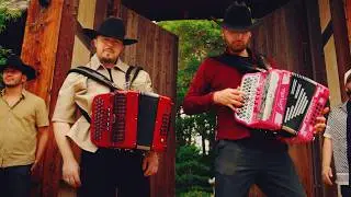 Grupo La Etiqueta, Diego Oyama - A Veces (Video Oficial)