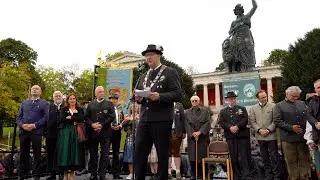 Mit dem traditionellen Abböllern beendeten die Sportschützen die Wiesn 2025.