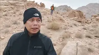 12 Pillars of Moses under Mt Sinai. Ito ba? 