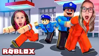 Roblox ESCAPANDO DA PRISÃO COM MINHA AMIGA VALENTINA UNIGIRL (Escape Prison Obby) FamilyFun5 Games