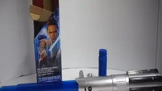 Star Wars BladeBuilders: Rey (Starkiller Base) Electronic Lightsaber Review - PowerRider