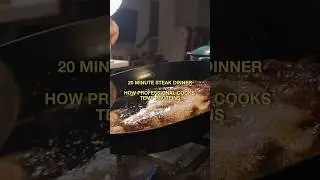 реалистичный ужин из стейка и картофеля, приготовленный поздно вечером за 20 минут