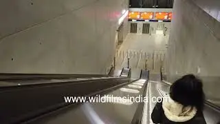 Helsinki airport: Exiting from Vantaa, on giant escalators