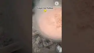 Gajar ka halwa chule per #song #food #halwarecipe #winterrecipies #funnycooking #malaibarfi #tangy