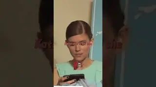 Jessica Alba reading her mean tweets 😂#shorts