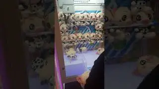 Tom's World Claw machine - SM Sta.Rosa