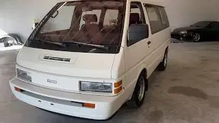 Nissan Van 1987 года? Заведите его и обойдите вокруг. Он уникален!